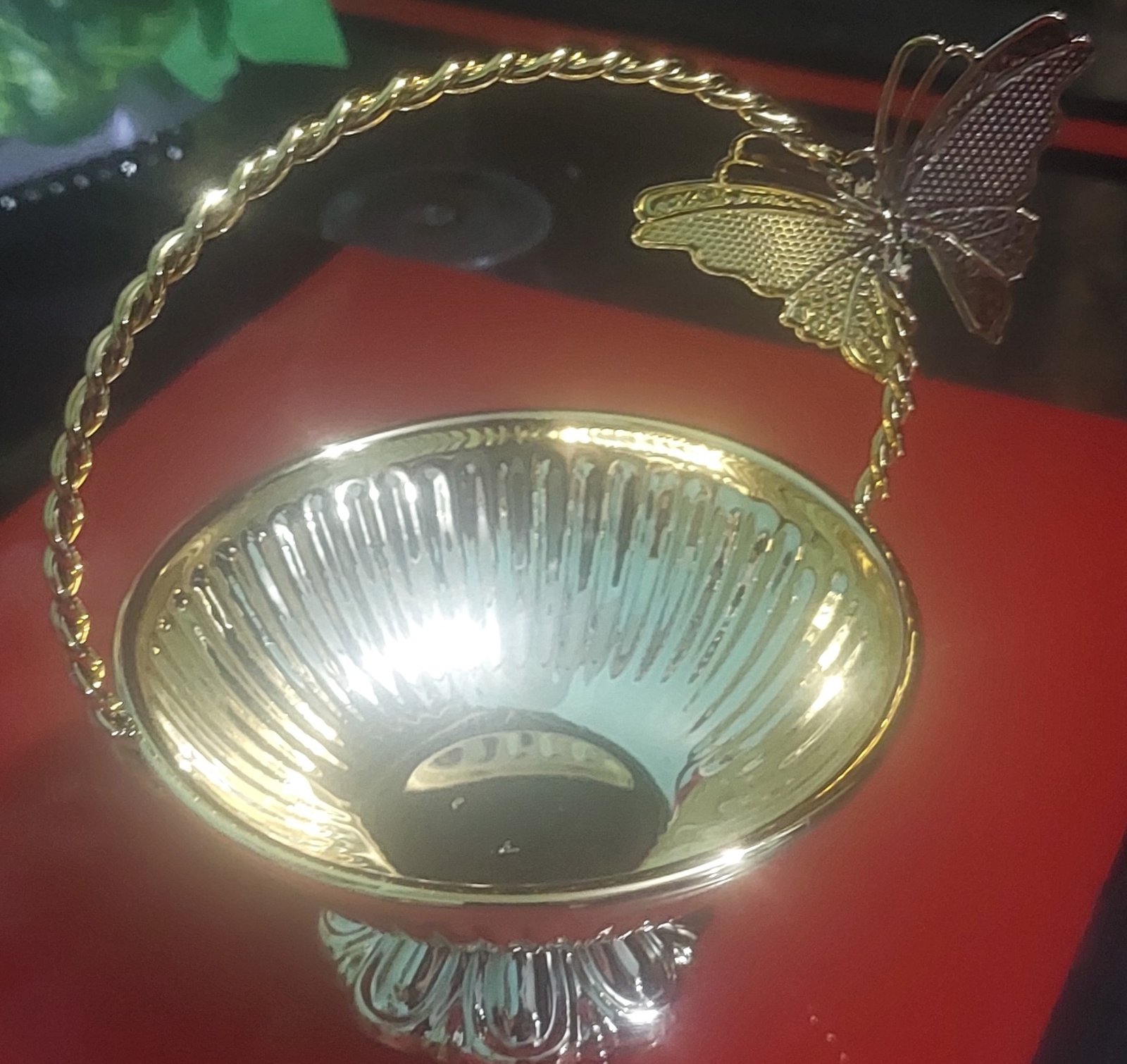 Golden Iron Mini Serving Basket