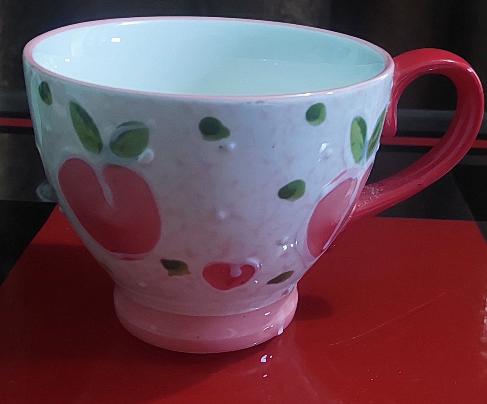 Embossed print Colourful Mugs - Image 3