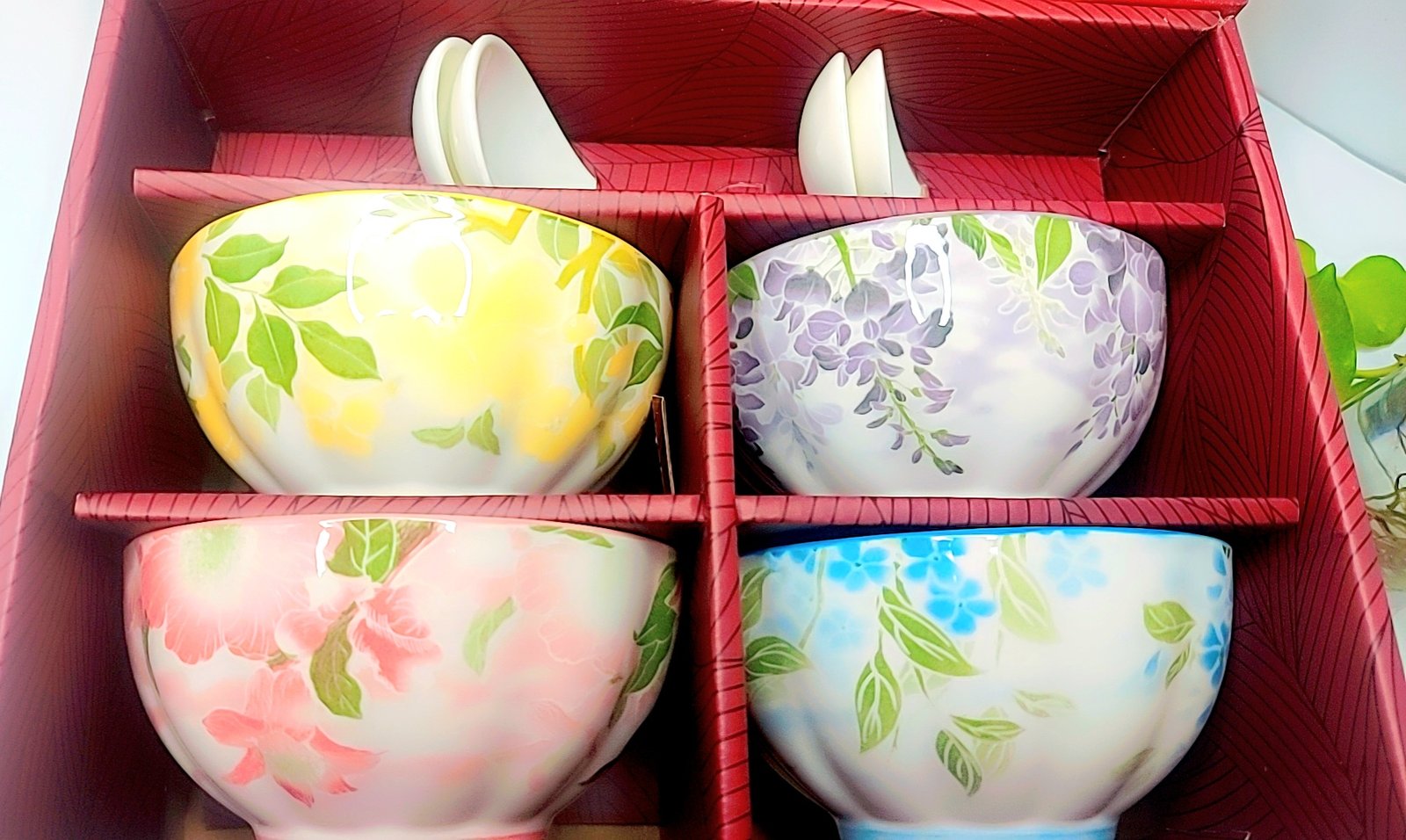 4- Piece Ceramic Bowls with Ceramic Spoons in a Gift Box - Image 4