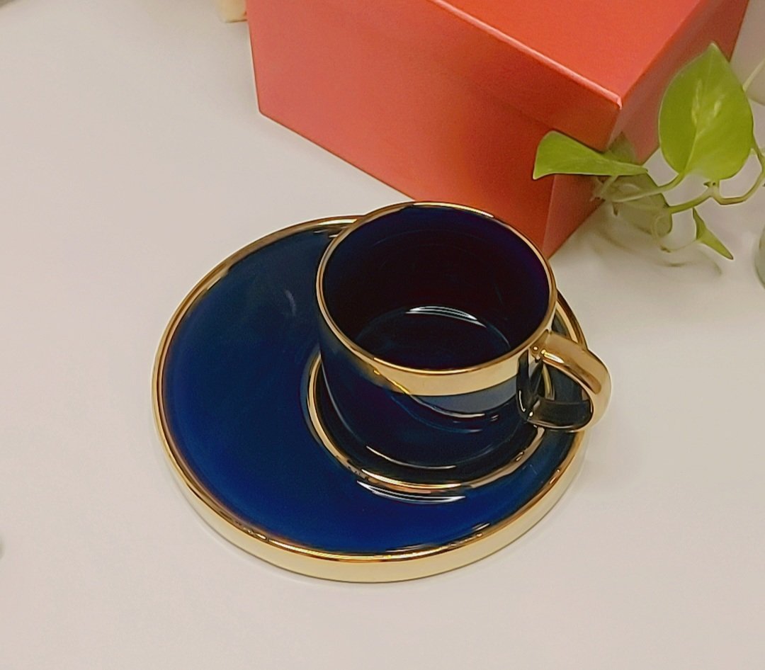 Elegant Cup & Soucer Set - Image 2