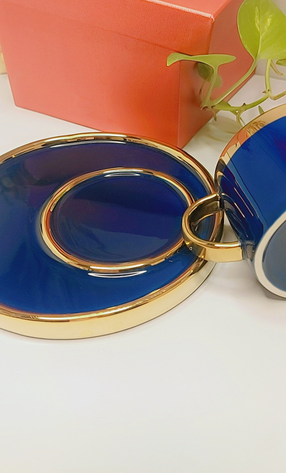 Elegant Cup & Soucer Set - Image 3